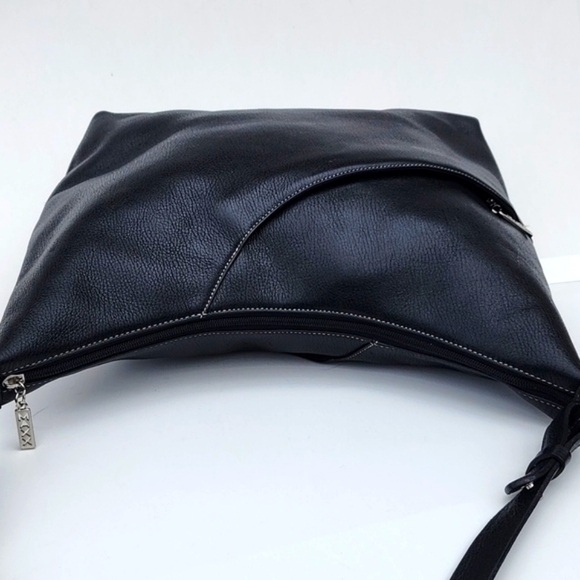 Maxx New York Black Leather Shoulder Bag - Picture 8 of 13
